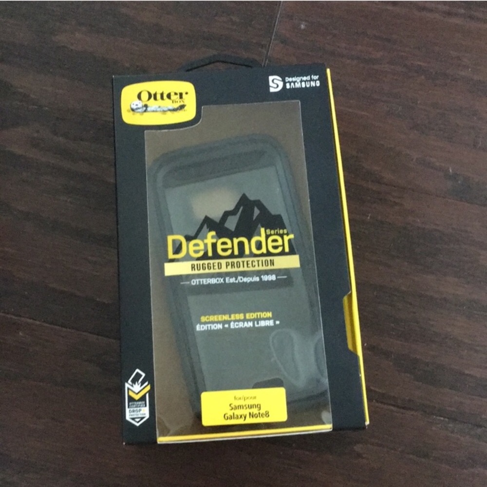 7/15 Otter box case with box